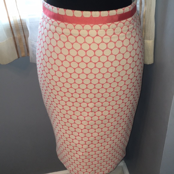Boden Dresses & Skirts - Boden pencil polka dot skirt pink ribbon work